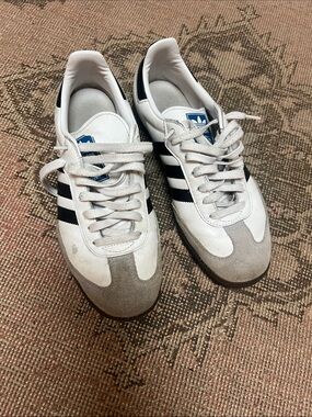 Adidas Samba Classic Sneakers Men’s Size 10 White Black Gently Worn !!!